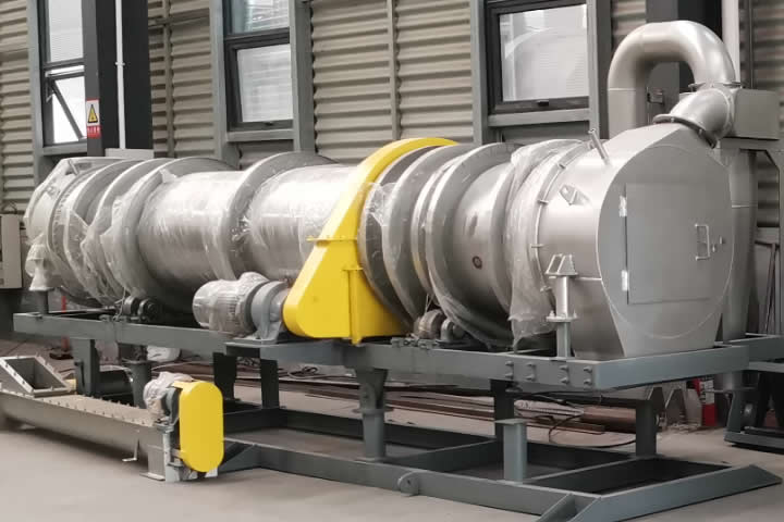 金屬污泥烘干機可以將金屬污泥再加工處理再利用，具有良好的社會經(jīng)濟環(huán)境效益。
