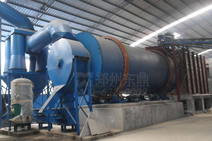 沙子烘干機主要用于干粉砂漿行業(yè)所用的黃砂、河沙及鑄造行業(yè)用于各種規(guī)格型砂的脫水烘干。